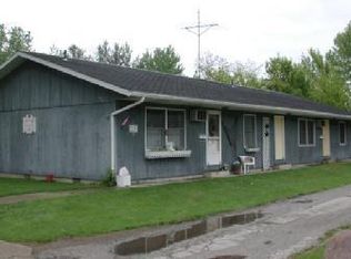 207 Poplar St, Three Oaks, MI 49128