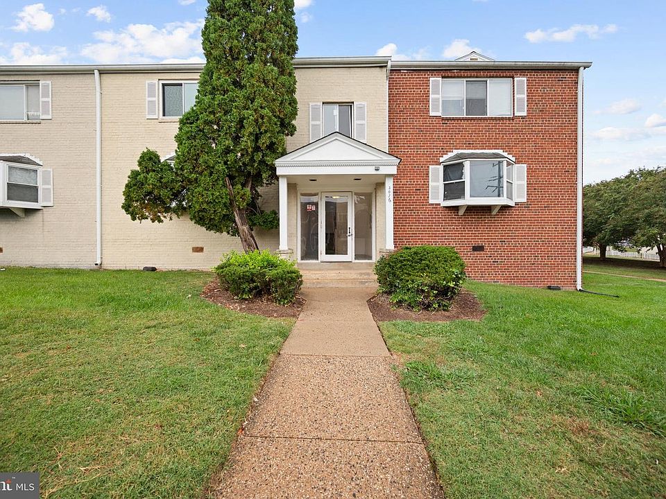1st image of 3076 Patrick Henry Dr APT 202
