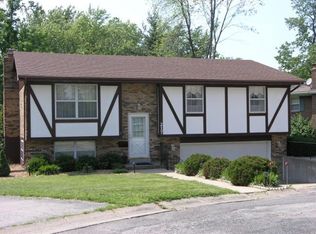 217 Landau Dr, Millstadt, IL 62260