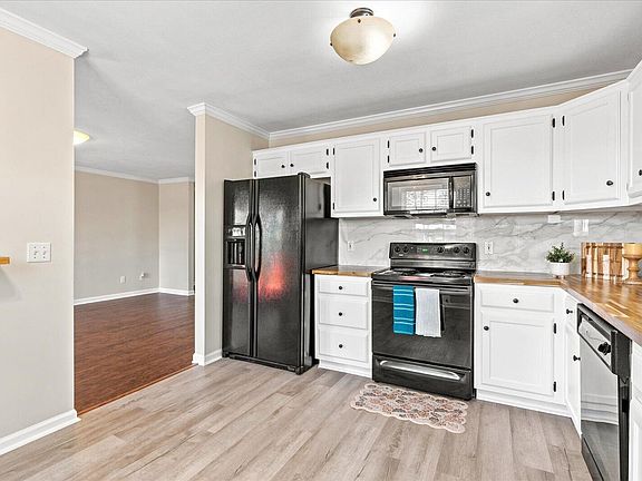 5th image of 7525 Remington Ct