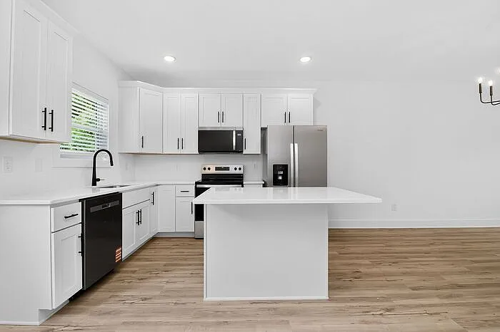 308 E Talleyrand Ave — Photo 14