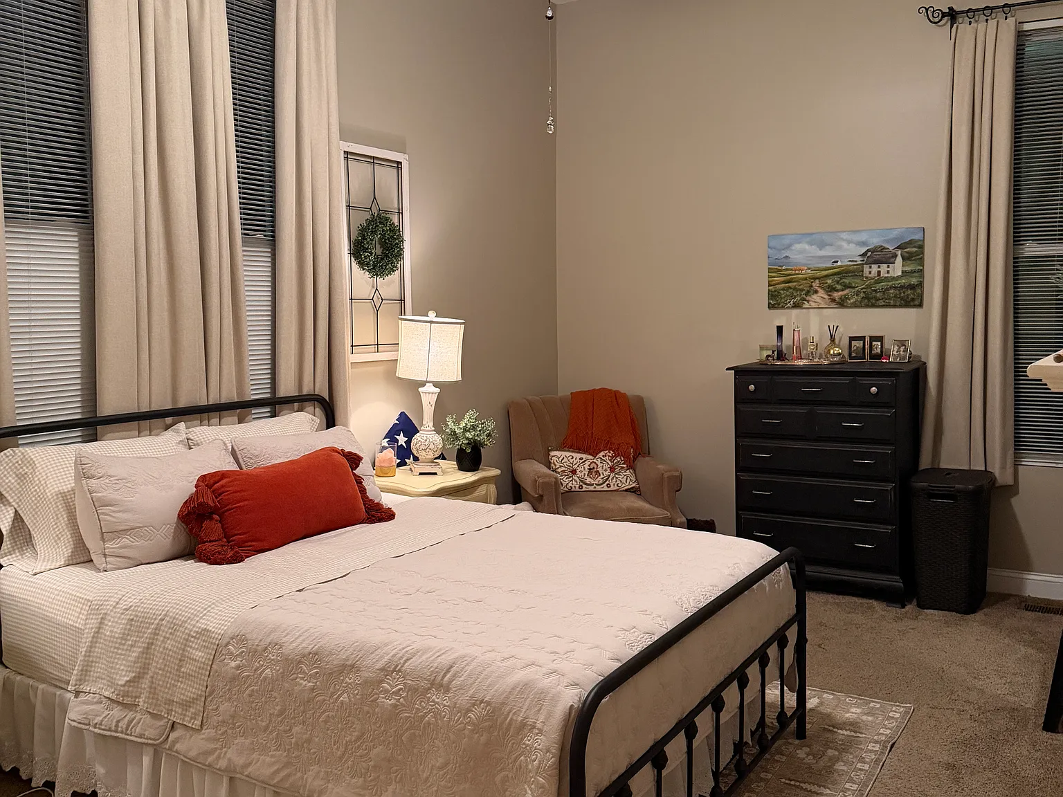 2278 Traylor Ave — Photo 4