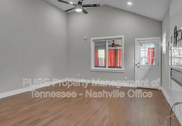 3212A Lincoln Ave — Photo 13