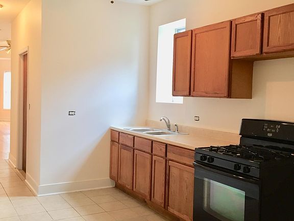 4th image of 6810 S Harper Ave #1