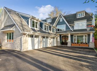 430 Wilmette Cir, Wilmette, IL 60091