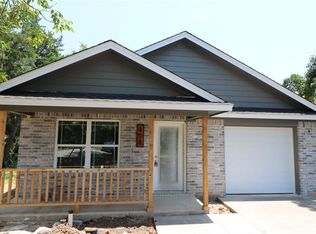 808 Barber Ave, Cleburne, TX 76031