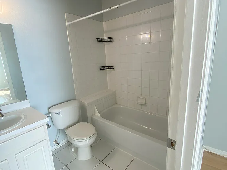 1307 Throckmorton Dr — Photo 17