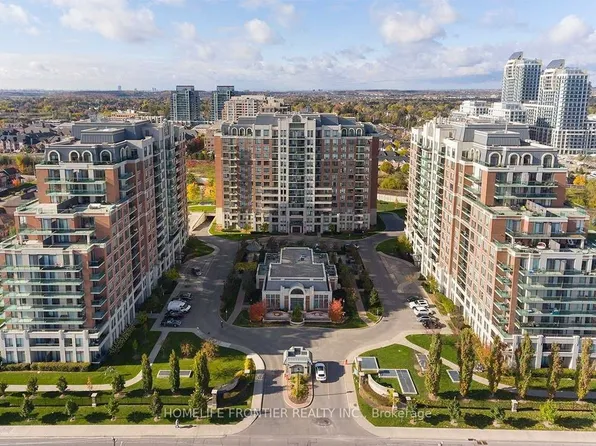 310 Red Maple Rd, Richmond Hill, ON