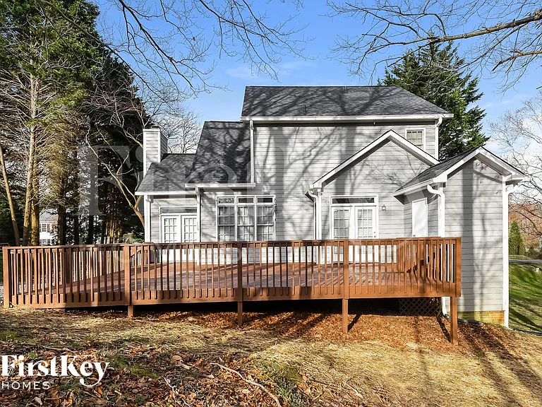 6980 Avenbury Cir — Photo 14