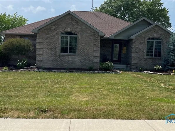 304 S Harrison St, Sherwood, OH 43556