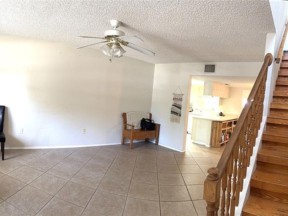 3rd image of 495 Burke Rd