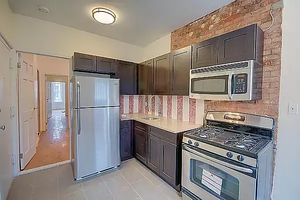 Rented by Friedman Mayer, LREB | media 1