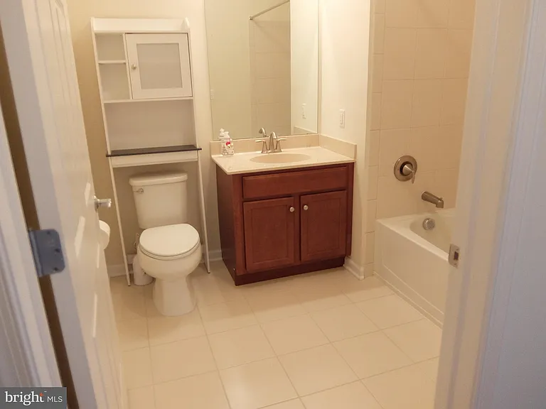 1132 Halifax Pl — Photo 17