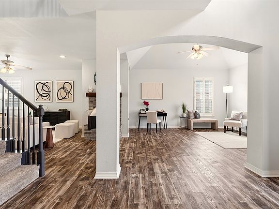 4th image of 1904 Strait Ln