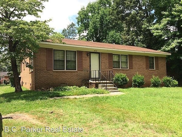 1st image of 2729 Woodbury Dr