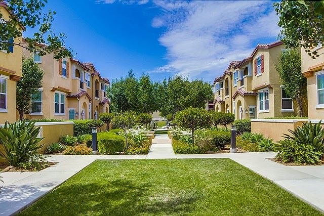 1st image of 726 Mariposa Cir