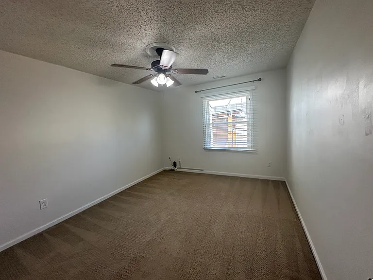 4149 Macarthur Rd — Photo 8