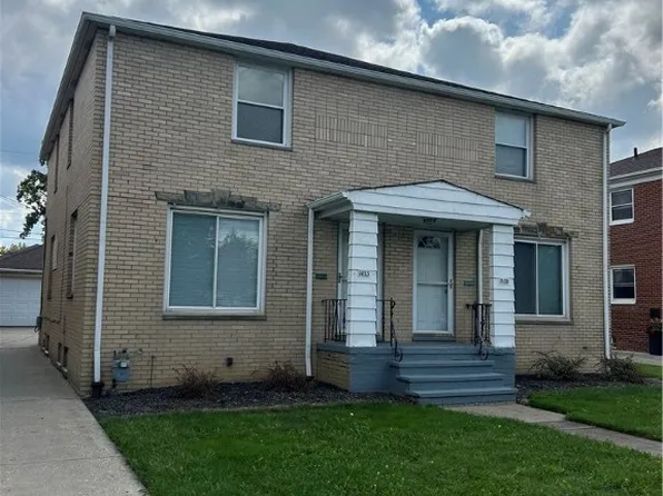 7433 Pearl Rd, Middleburg Heights, OH 44130