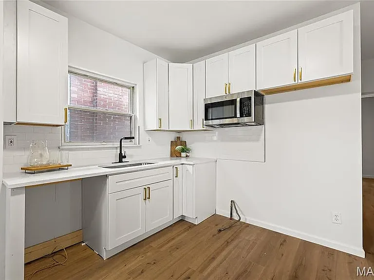 5223 Schollmeyer Ave — Photo 24