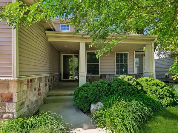 15703 Aurora Ave, Urbandale, IA 50323