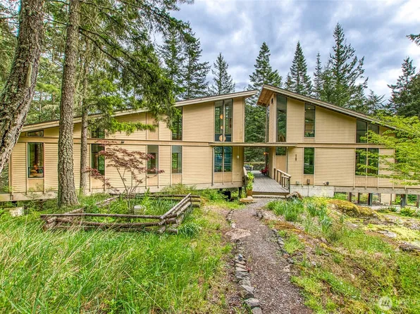 808 Pioneer Hill Road, Orcas Island, WA 98279