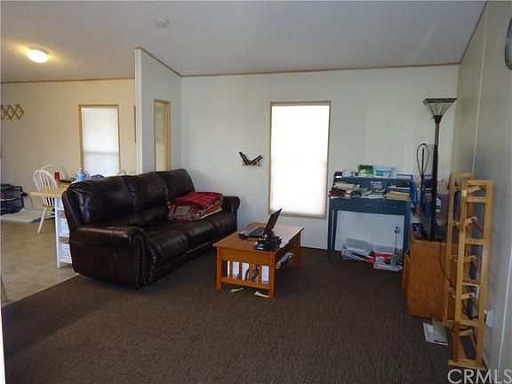 3rd image of 2727 E Pacific St #6