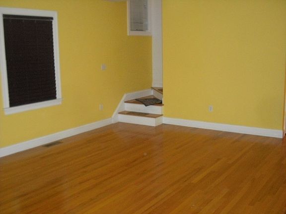 4th image of 622 S 6th Ave
