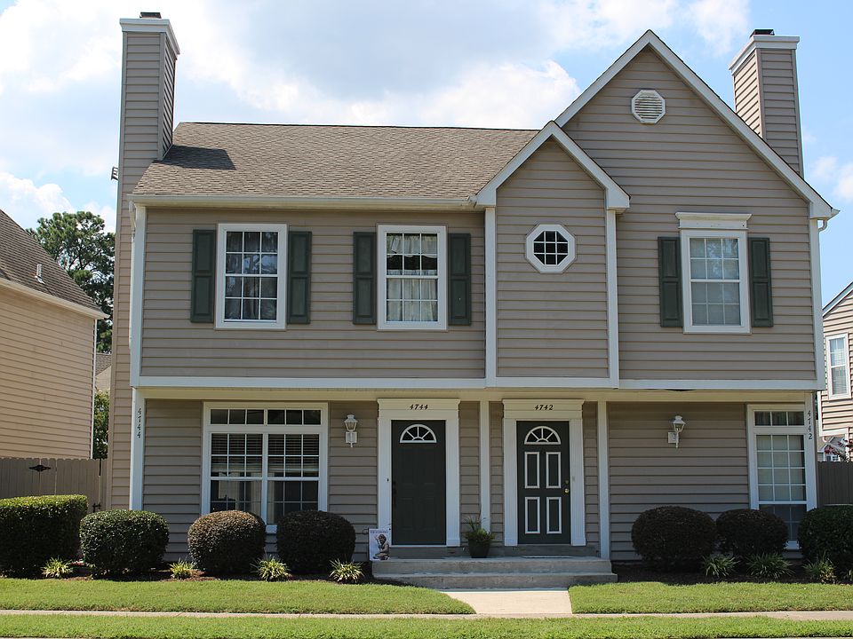 Front view of condo (left)