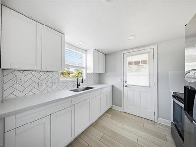 3012 16th ST W, Naples, FL, 33971