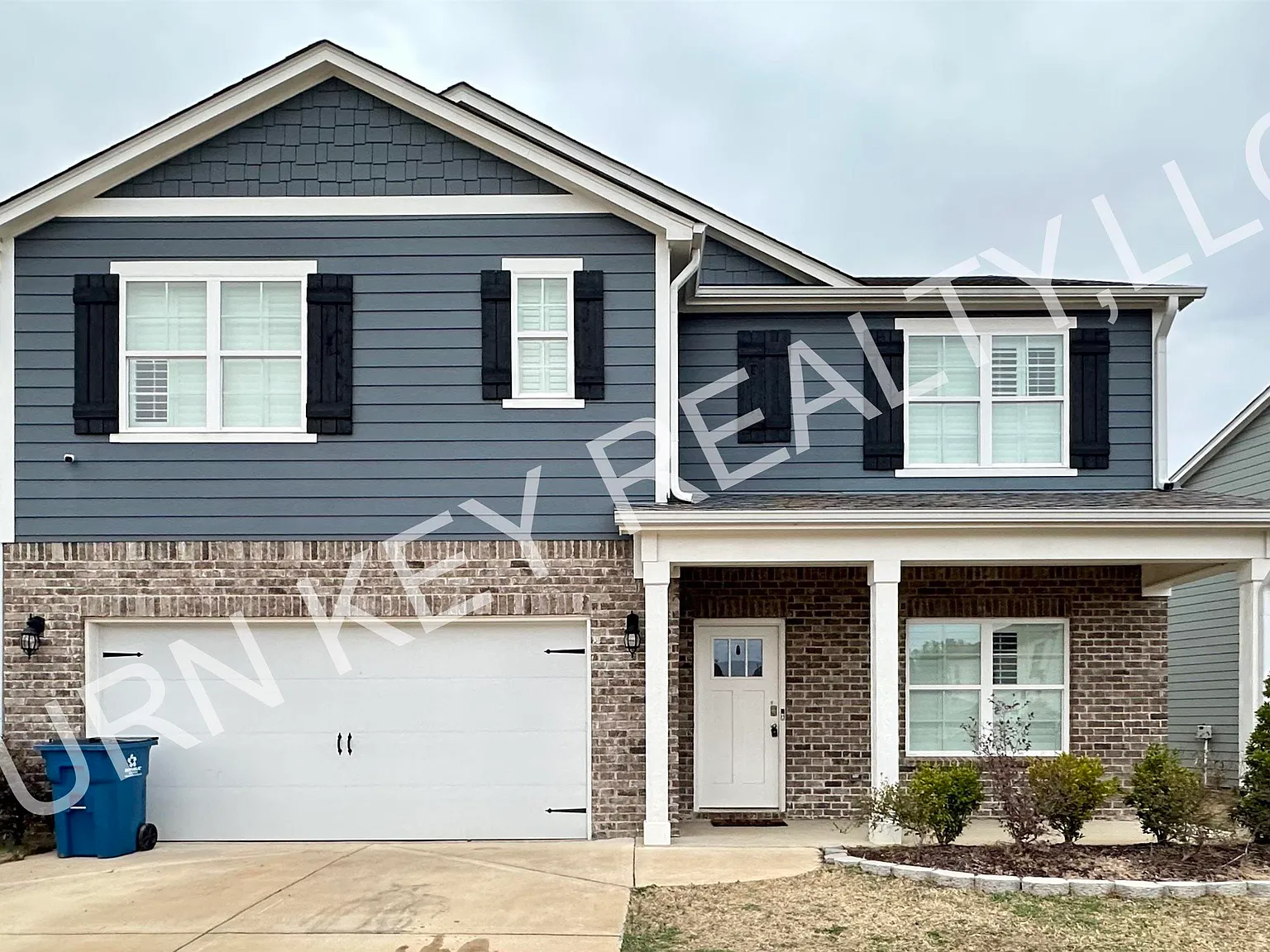 5 bed, 3.0 bath, $2,200 — Photo 1