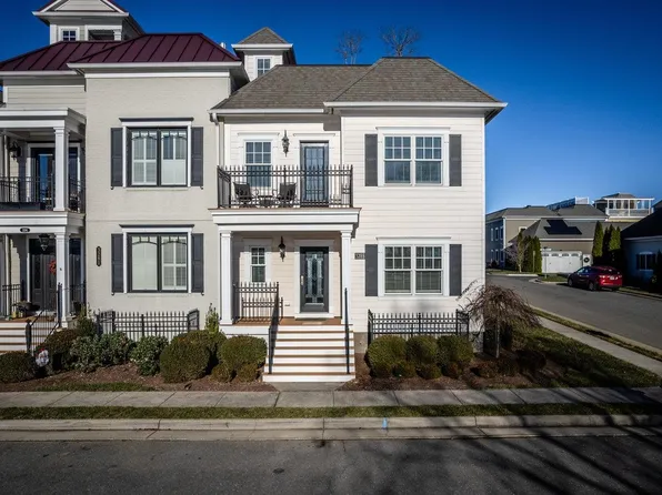 3285 Preston Shore Dr, Rockingham, VA 22801