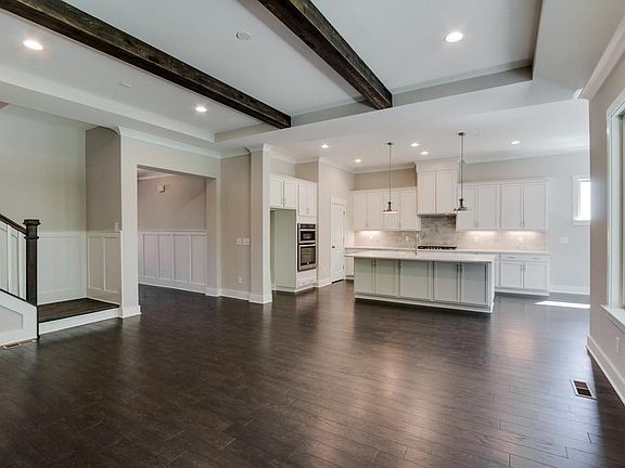 5th image of 90 Elliott Dr #90
