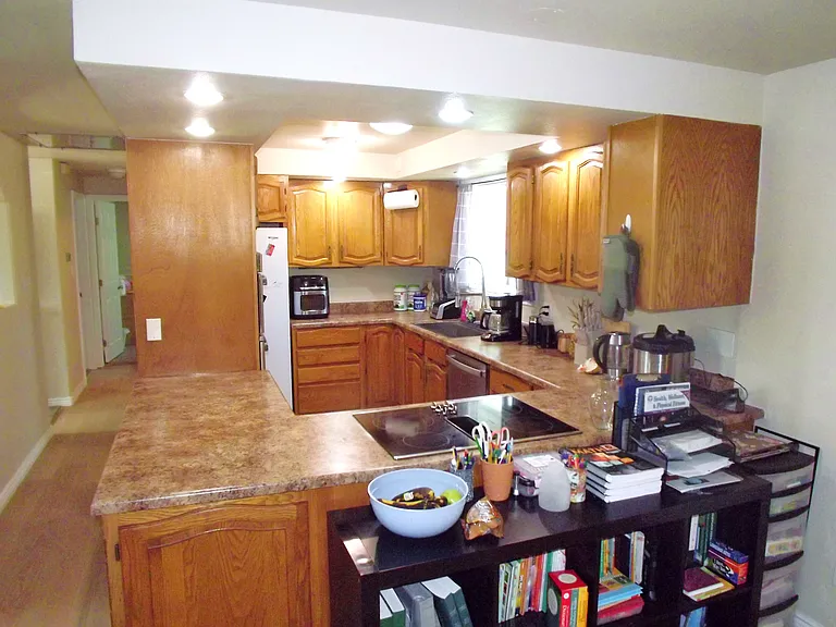 365 Kenwood Cir — Photo 7