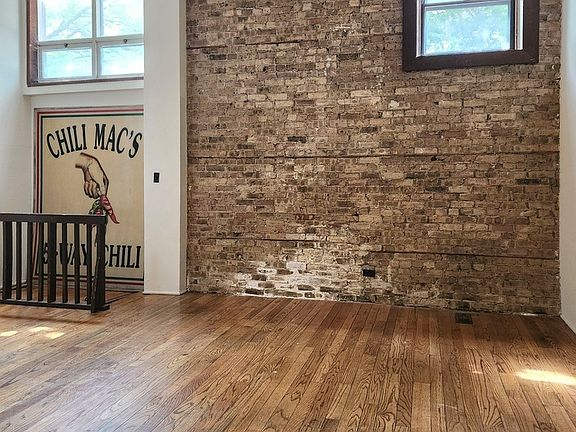 5th image of 1050 W Dickens Ave APT 3