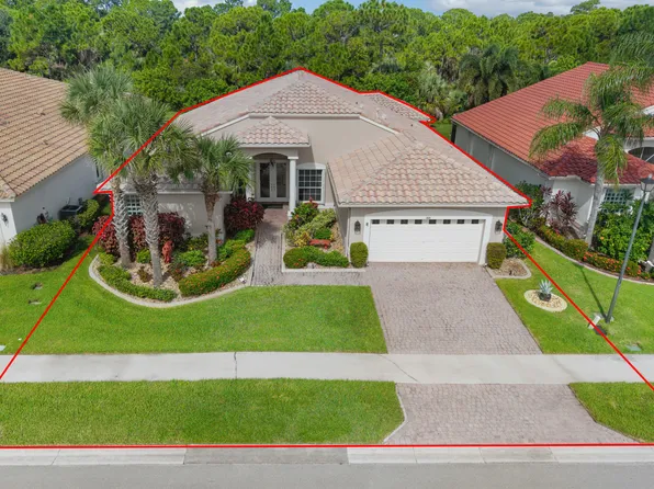 469 NW Blue Lake Drive, Port St Lucie, FL 34986