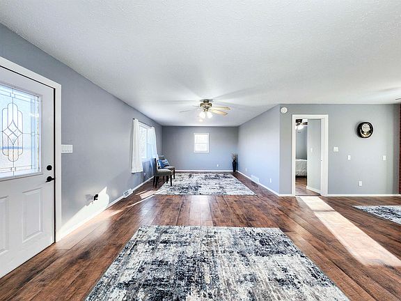 4th image of 5105 W Sherwood Rd