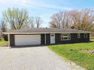 2135 W Candy Ln, Kendallville, IN 46755
