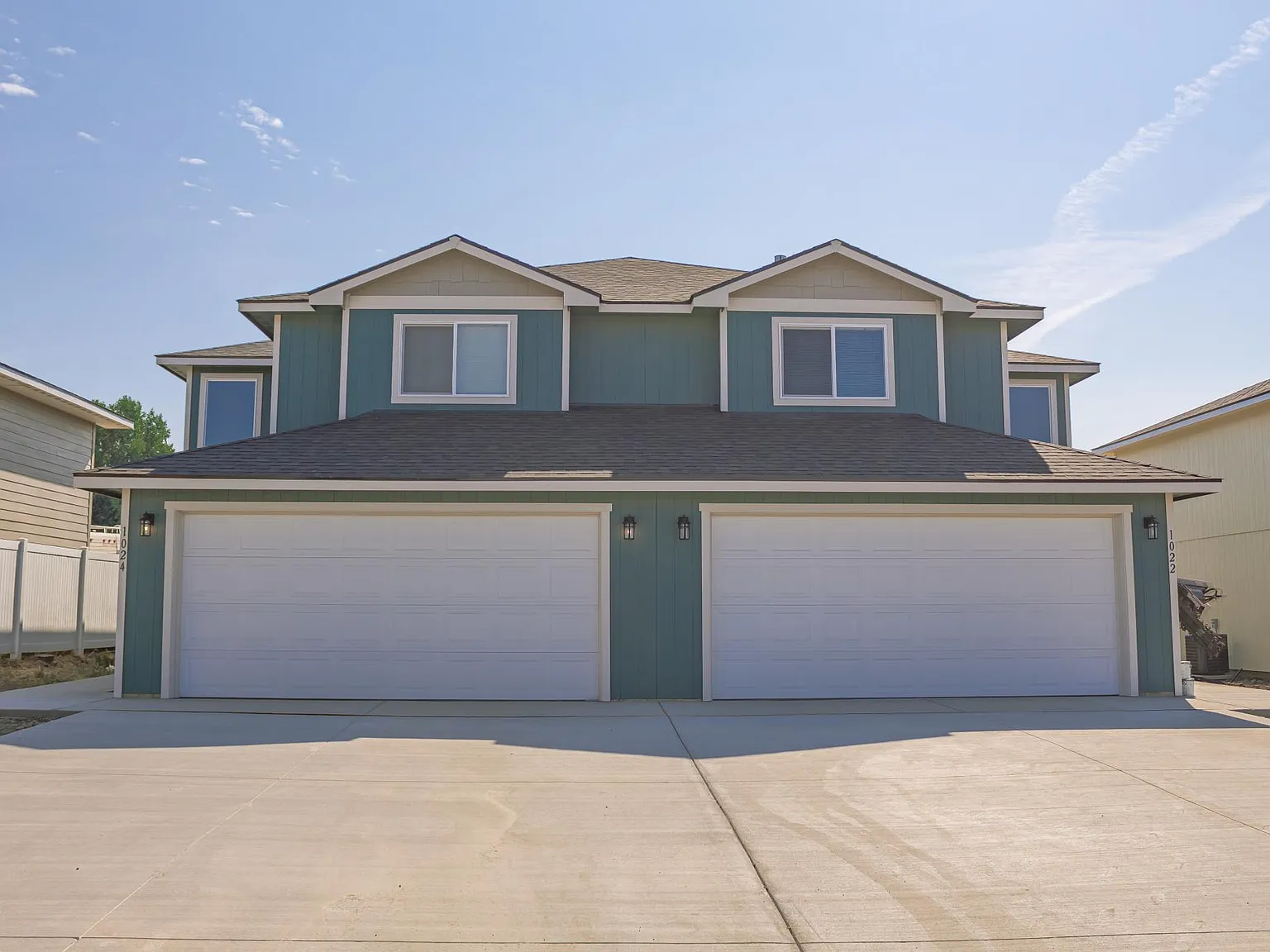 3 bed, 2.5 bath, 1440 sqft, $2,095 — Photo 1