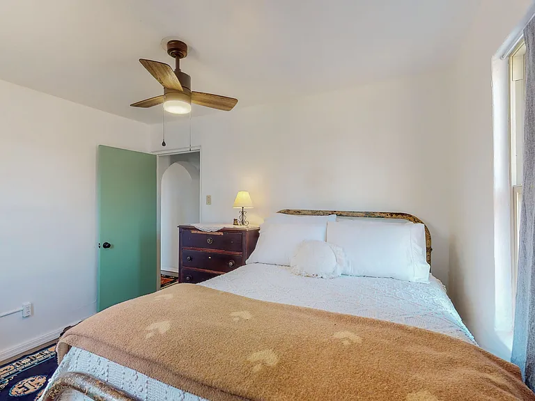 1004 21st St NW #1 — Photo 17