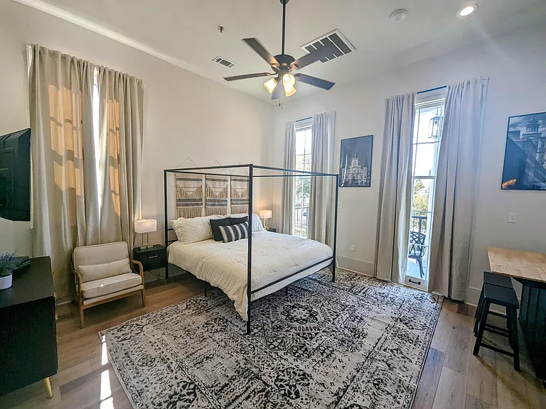 939 Elysian Fields Ave #4 — Photo 6