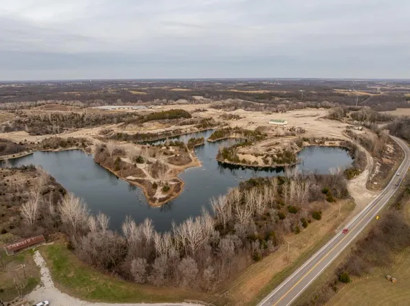 35900 10th Hwy, Rayville, MO 64084