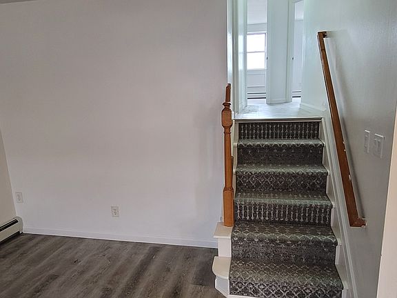 4th image of 155 Bay 32nd St Floor 3