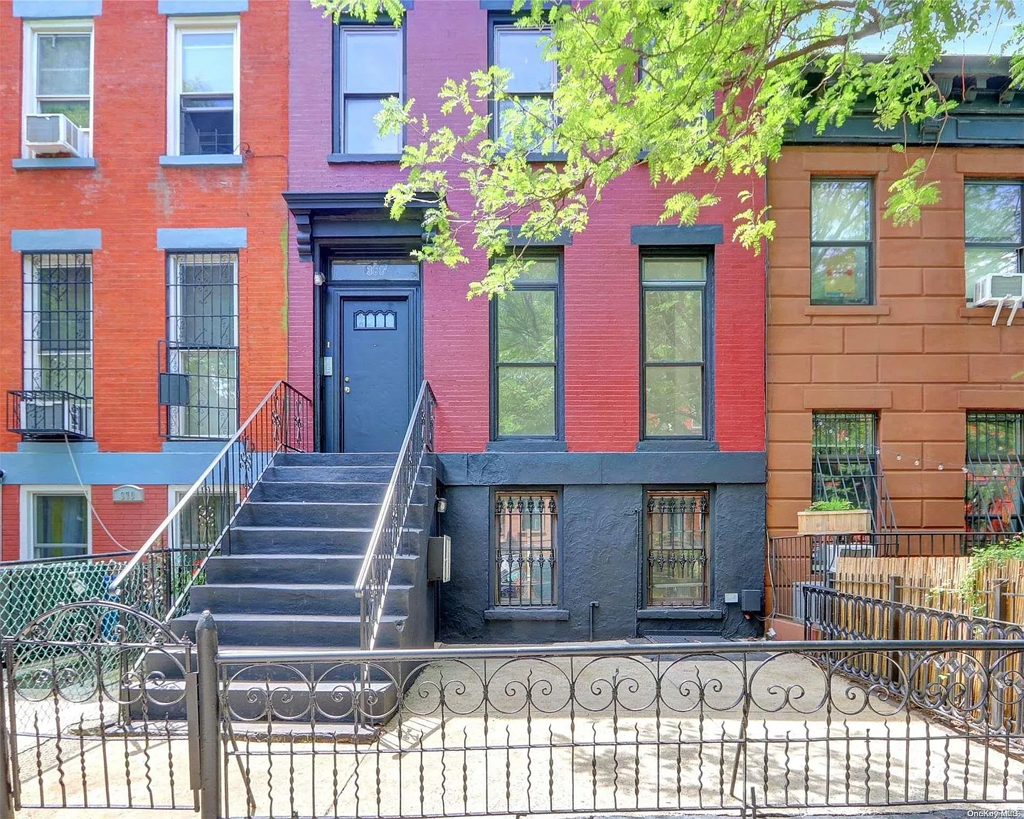 368 Quincy Street photo 1