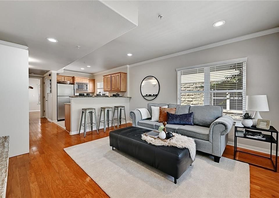 1st image of 3009 Speedway APT 3