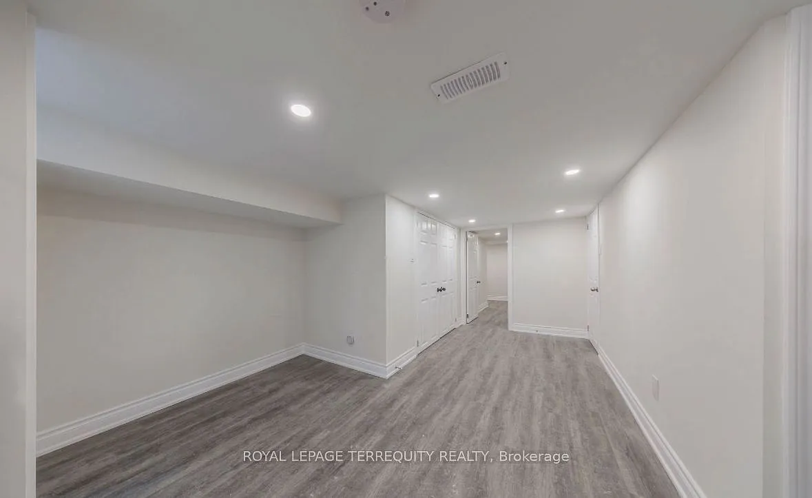 185 Laughton Ave — Photo 3