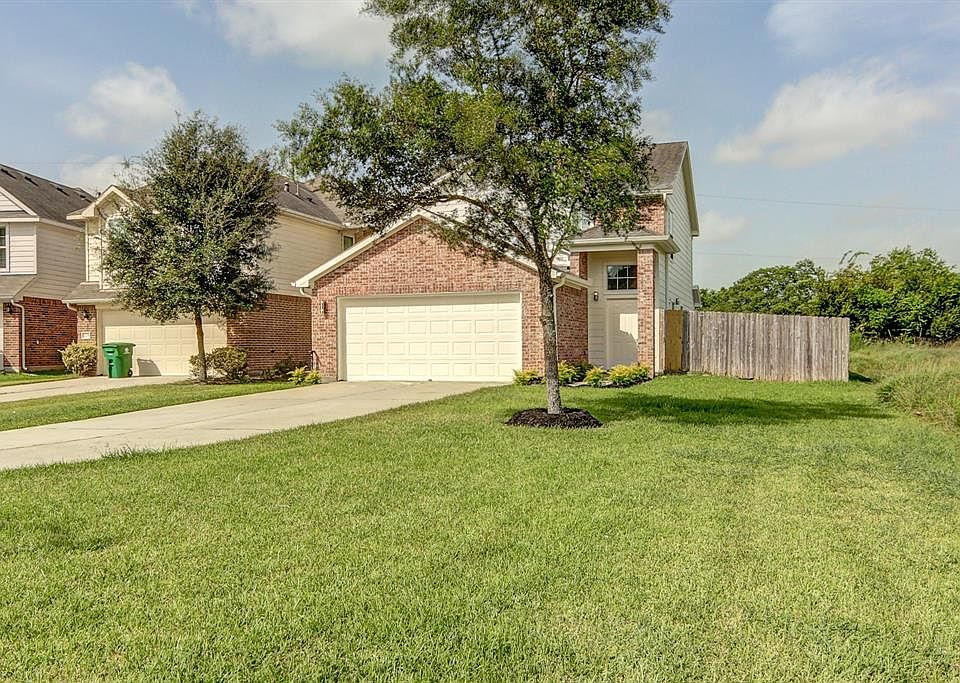 1st image of 11226 Valley Kings Dr