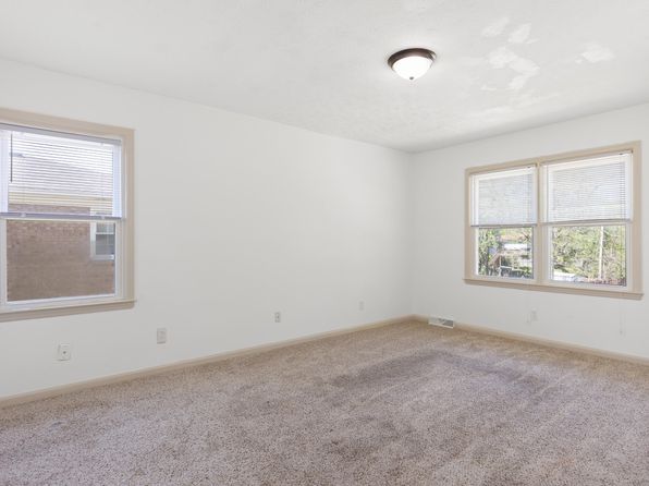 3745 Sundart Dr, Lexington, KY 40517