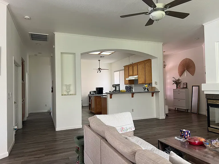 8037 Bester Ct — Photo 9