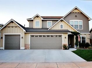 820 W Arnaz St, Meridian, ID 83646