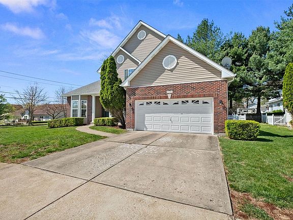 4th image of 2303 Principia Dr